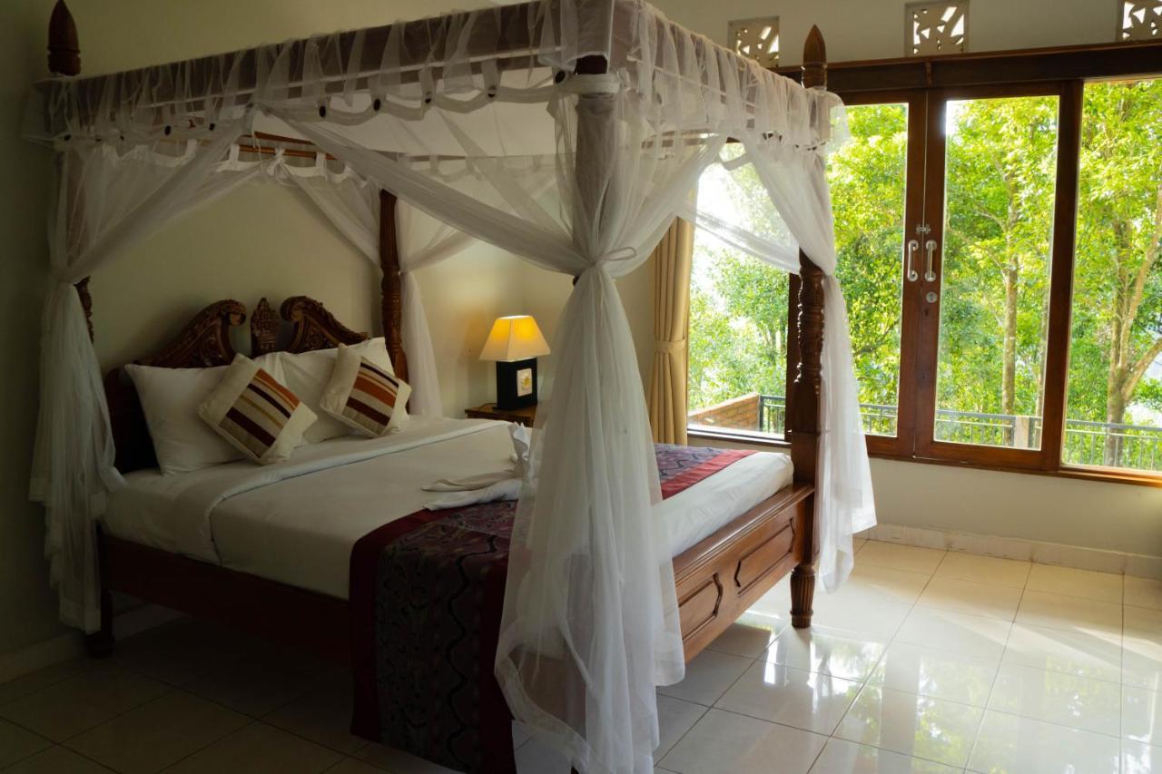 Munduk Sari Resort Exterior photo