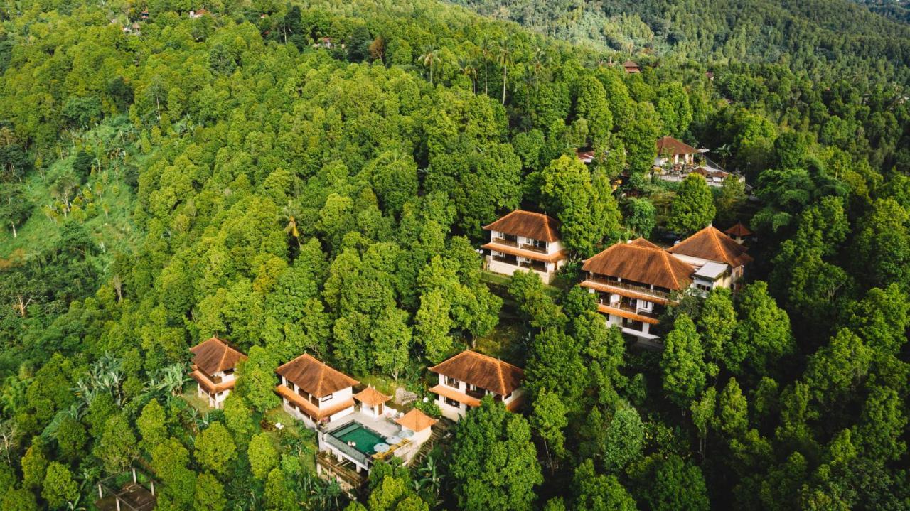 Munduk Sari Resort Exterior photo