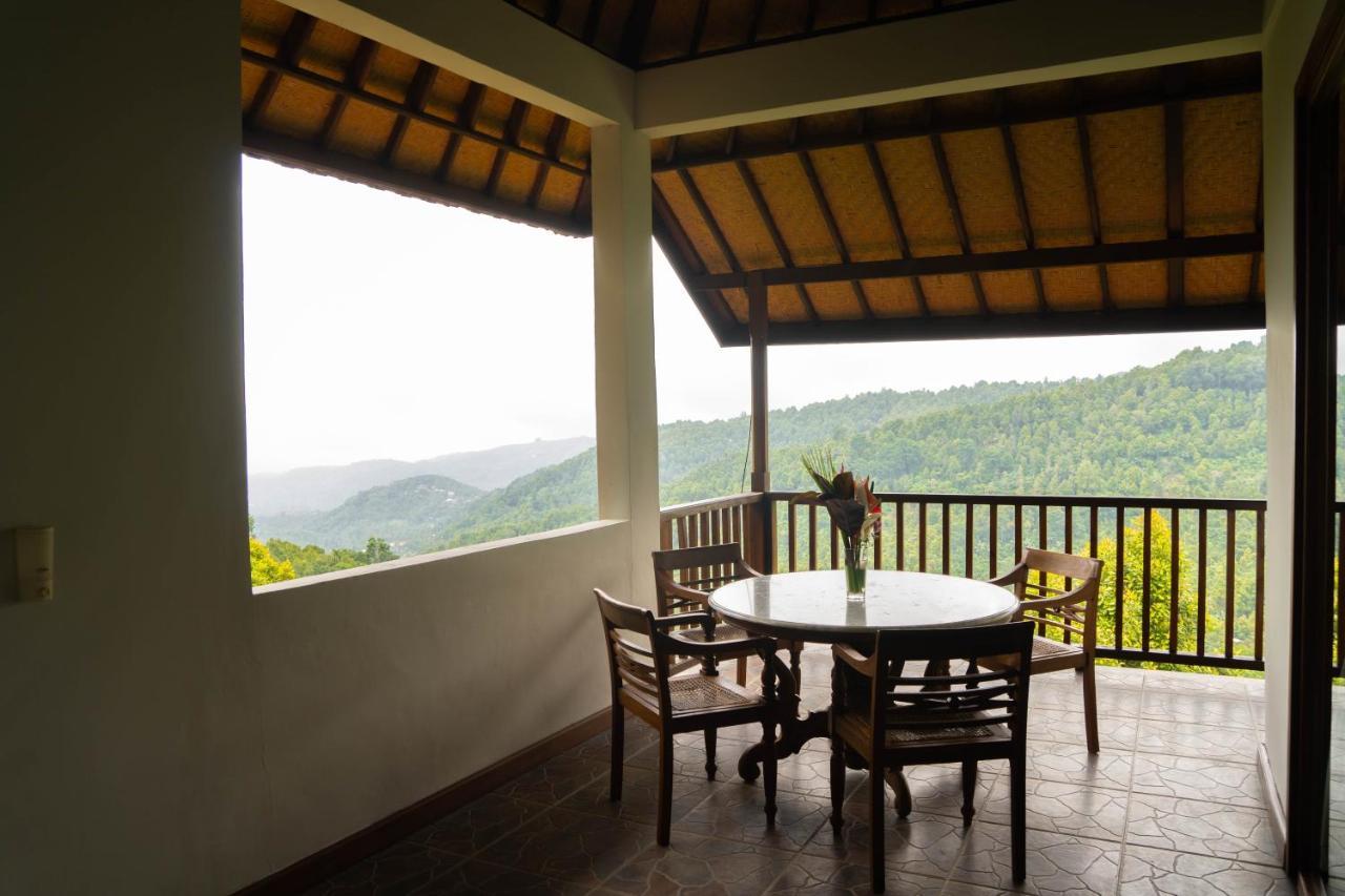 Munduk Sari Resort Exterior photo